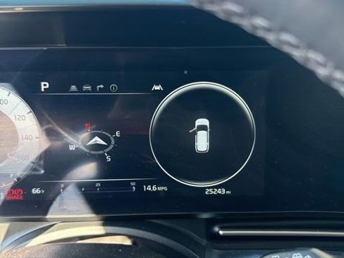 Used 2024 Kia Carnival SX Prestige image 37