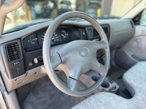 Used 2004 Toyota Tacoma 2WD Regular Cab w/ Enhancement Pkg image 15