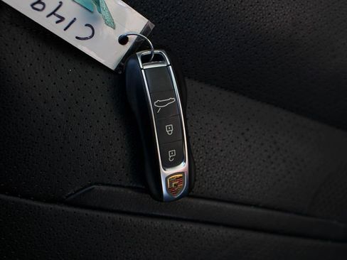 Used 2020 Porsche Panamera image 47