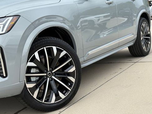 New 2026 Volvo XC90 B5 Core w/ Protection Package Premier image 7