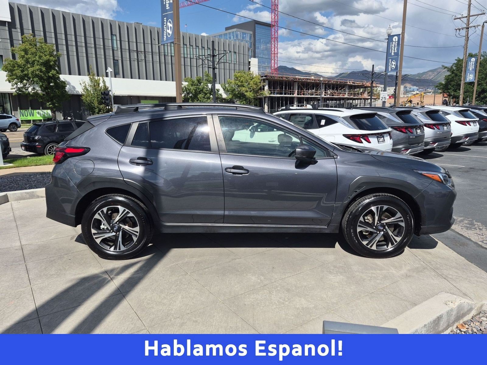 Used 2025 Subaru Crosstrek 2.5i Premium AWD/4WD image 2