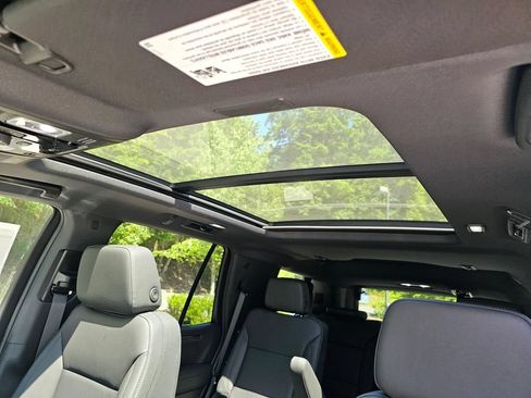 New 2026 Chevrolet Tahoe Z71 w/ Comfort Package AWD/4WD image 24