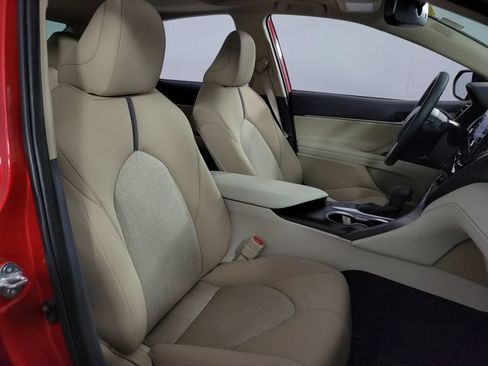 Used 2024 Toyota Camry LE w/ Convenience Package FWD image 16