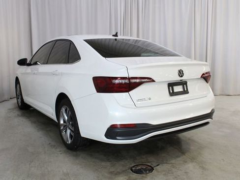 Used 2022 Volkswagen Jetta SE FWD image 24