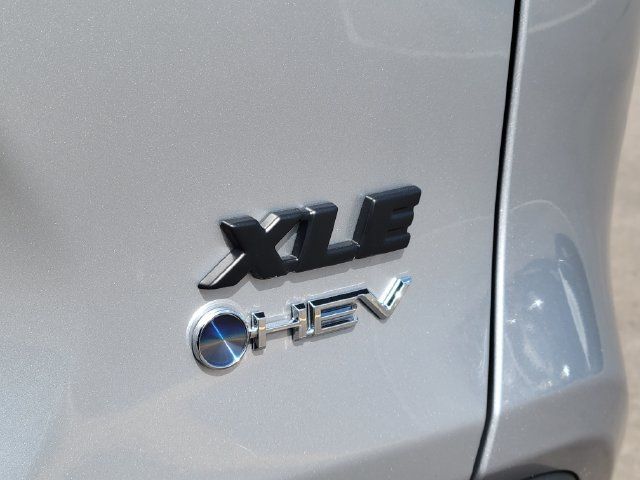 Certified 2025 Toyota RAV4 XLE AWD/4WD image 25