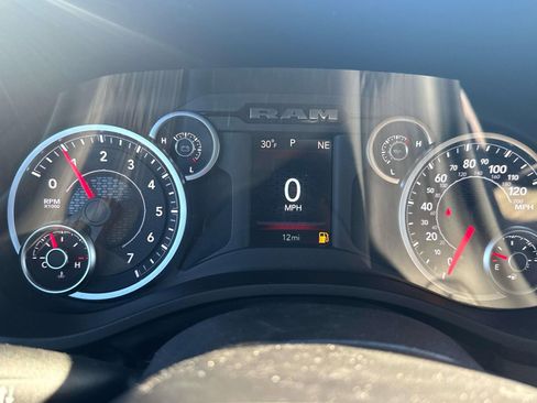 New 2026 RAM 1500 4x4 Crew Cab image 25