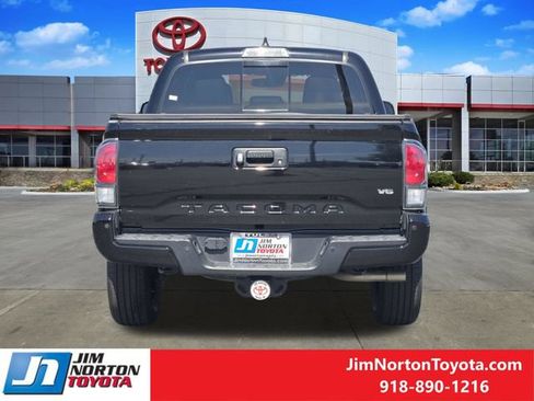 Used 2023 Toyota Tacoma Limited RWD image 7