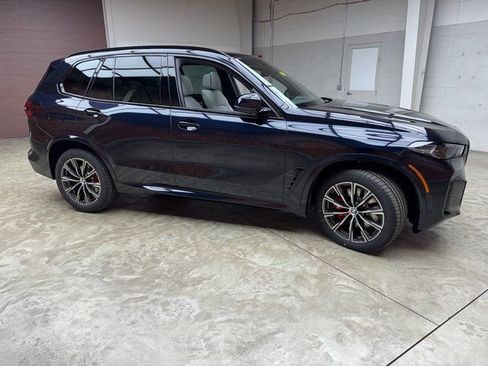 Used 2026 BMW X5 xDrive40i w/ M Sport Package AWD/4WD image 6