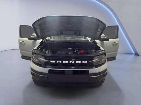 Used 2021 Ford Bronco Sport Outer Banks image 9