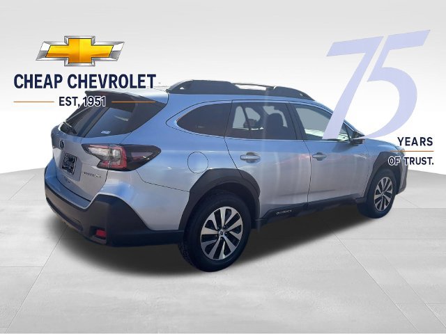 Used 2023 Subaru Outback Premium AWD/4WD image 5