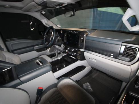 Used 2024 Ford F350 Limited w/ FX4 Off-Road Package image 30