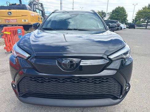 Used 2023 Toyota Corolla Cross AWD Hybrid w/ Convenience Package image 12