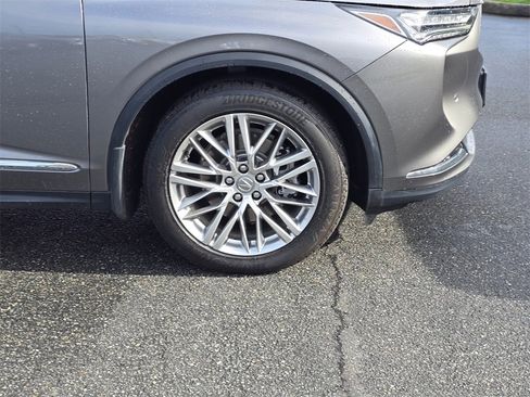 Used 2023 Acura MDX SH-AWD w/ Advance Package image 2