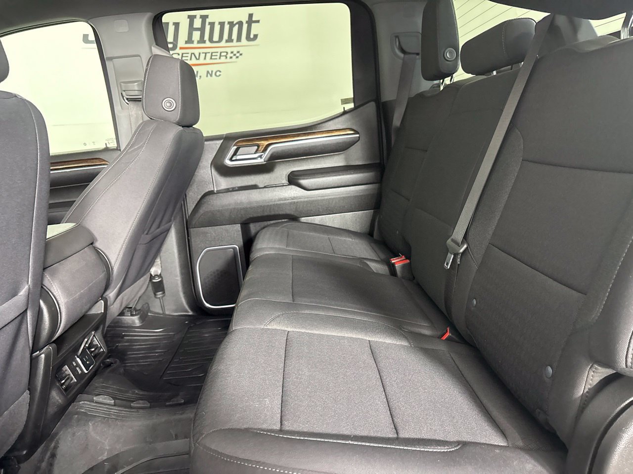 Used 2023 GMC Sierra 1500 SLE AWD/4WD image 19