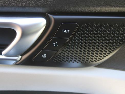 Used 2024 Kia Telluride SX FWD image 23
