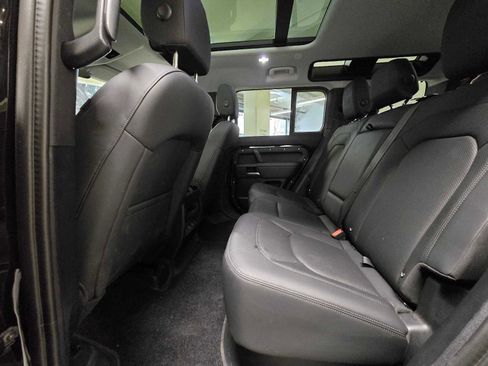 Used 2025 Land Rover Defender 110 S AWD/4WD image 17