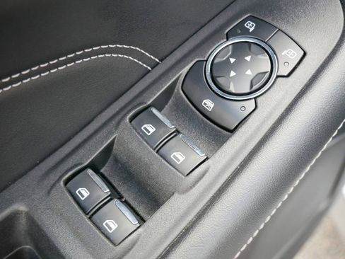 Used 2024 Ford Edge Titanium image 10