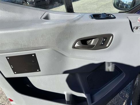 Used 2019 Ford Transit 250 130 Medium Roof image 13