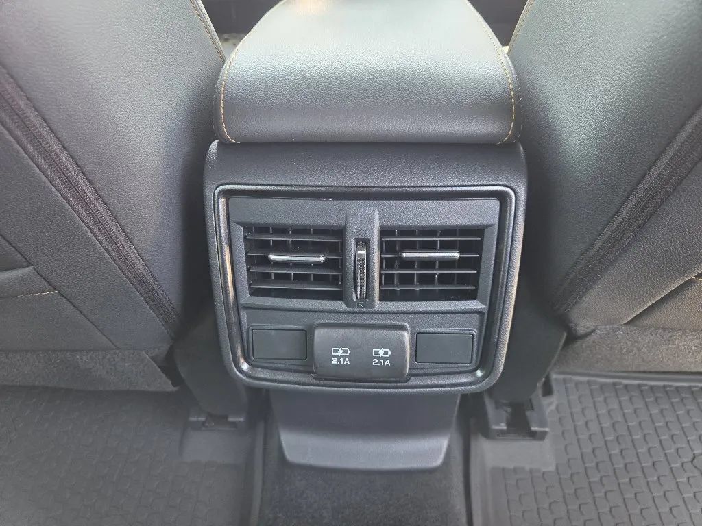 Used 2022 Subaru Forester Wilderness w/ Wilderness Package AWD/4WD image 27