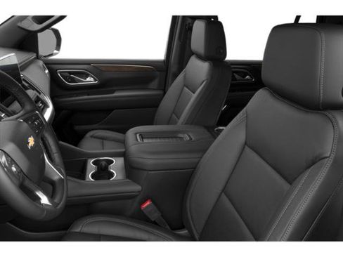 Used 2022 Chevrolet Tahoe LT w/ Luxury Package AWD/4WD image 12