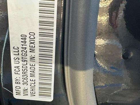 New 2026 RAM 2500 Big Horn AWD/4WD image 16