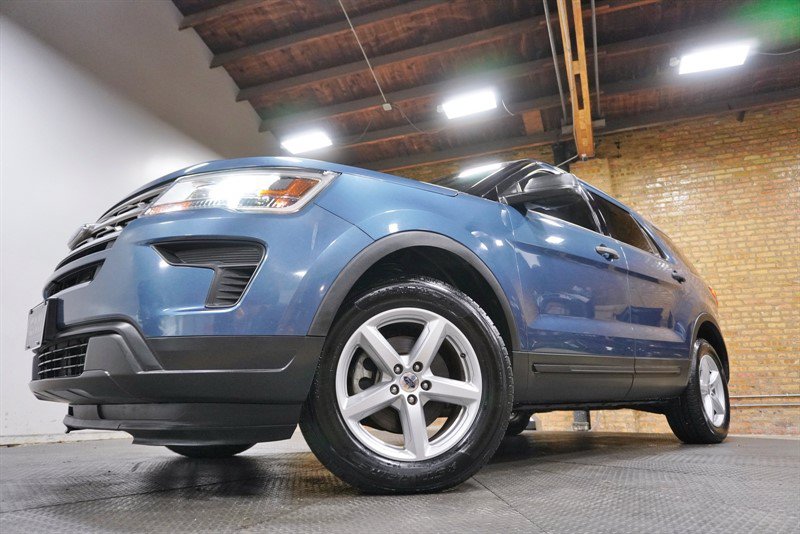Used 2018 Ford Explorer 4WD image 3
