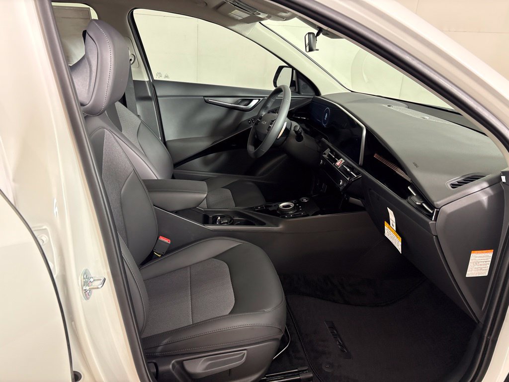 New 2026 Kia Niro Wind FWD image 16