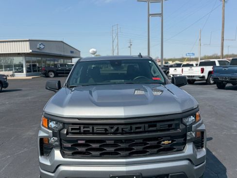 Used 2024 Chevrolet Silverado 1500 Custom AWD/4WD image 21