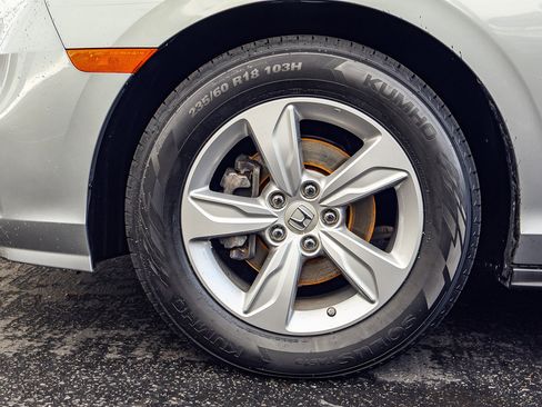 Used 2018 Honda Odyssey EX-L image 22