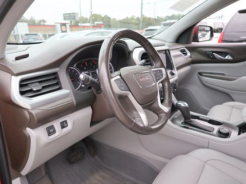Used 2019 GMC Acadia SLT image 34