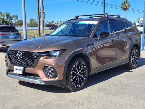 Used 2025 MAZDA CX-70 Plug-In Hybrid w/ Premium Pkg image 3