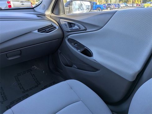 Used 2022 Chevrolet Malibu LS image 16