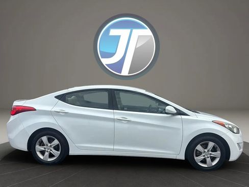 Used 2012 Hyundai Elantra GLS w/ Preferred Pkg 3 FWD image 9