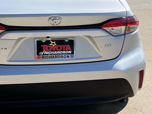 Used 2024 Toyota Corolla LE FWD image 6
