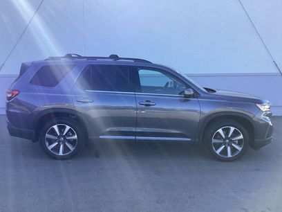 Used 2025 Honda Pilot Elite