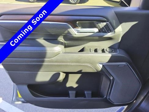 Used 2024 GMC Sierra 2500 Denali w/ Denali Reserve Package image 18