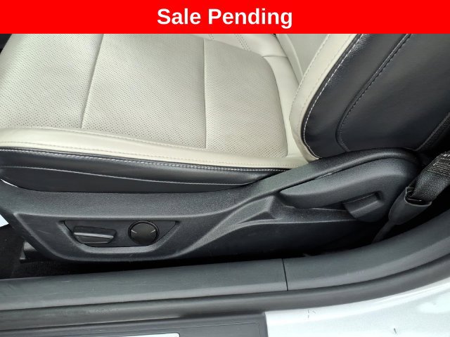 Used 2024 Ford Mustang Convertible RWD image 17