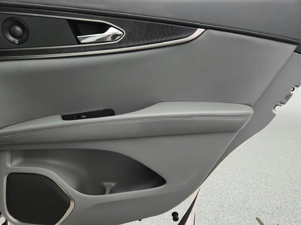 Used 2019 Lincoln Nautilus Reserve AWD/4WD image 35