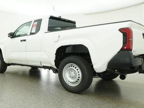 New 2026 Toyota Tacoma SR AWD/4WD image 18