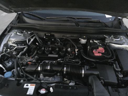 Used 2018 Honda Accord Sport image 34