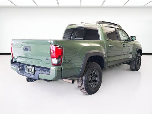 Used 2021 Toyota Tacoma SR5 w/ Technology Package RWD image 4