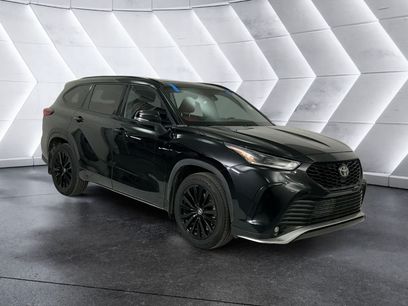 Used 2023 Toyota Highlander XSE