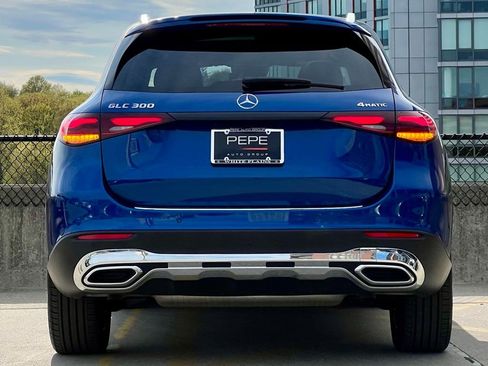 Certified 2026 Mercedes-Benz GLC 300 4MATIC image 8