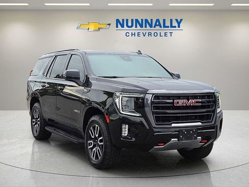 Used 2024 GMC Yukon AT4 AWD/4WD image 7