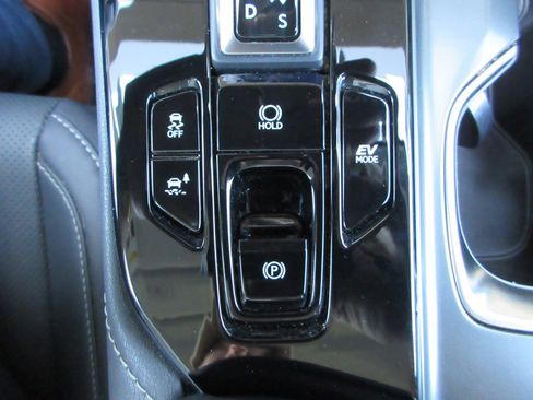 Used 2025 Lexus NX 350h AWD w/ Accessory Package (2T) image 47