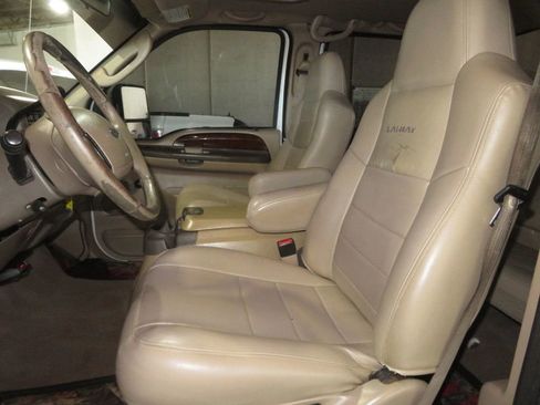 Used 2004 Ford F250 Lariat image 23