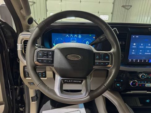 Used 2025 Ford F450 Platinum w/ Platinum Plus Package AWD/4WD image 13