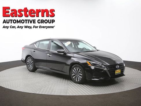 Used 2025 Nissan Altima 2.5 SV image 48