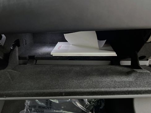 Used 2019 Tesla Model S Performance image 33