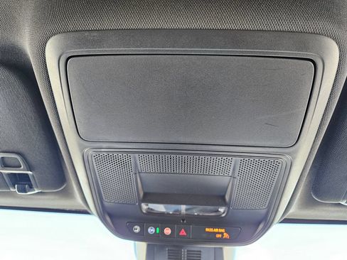 Used 2026 Chevrolet Equinox LT FWD image 19